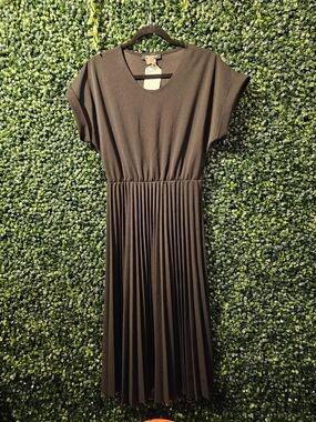 Ashley Blue Brown Pleated Midi Dress